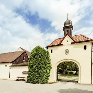 & Reitsportzentrum Kreuth Heideck